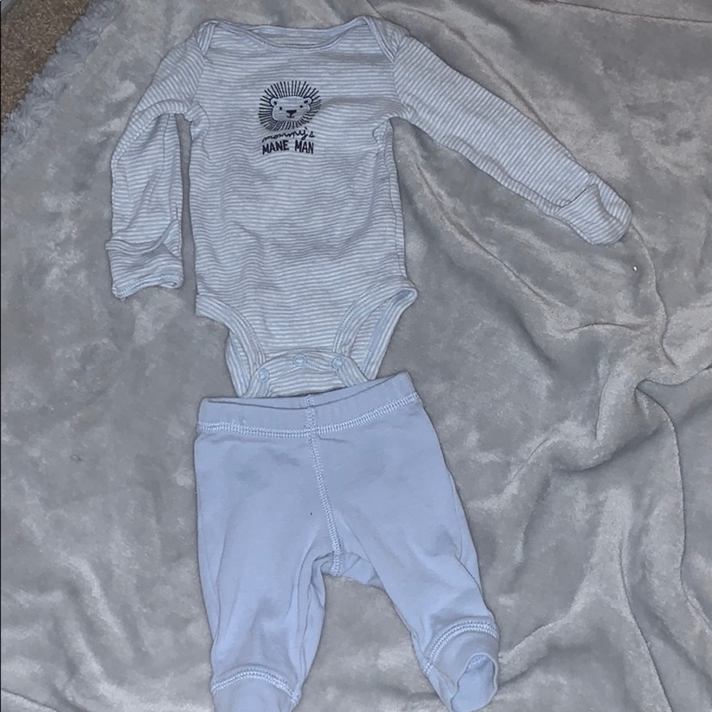 “Mommy’s mane man” newborn onesie set